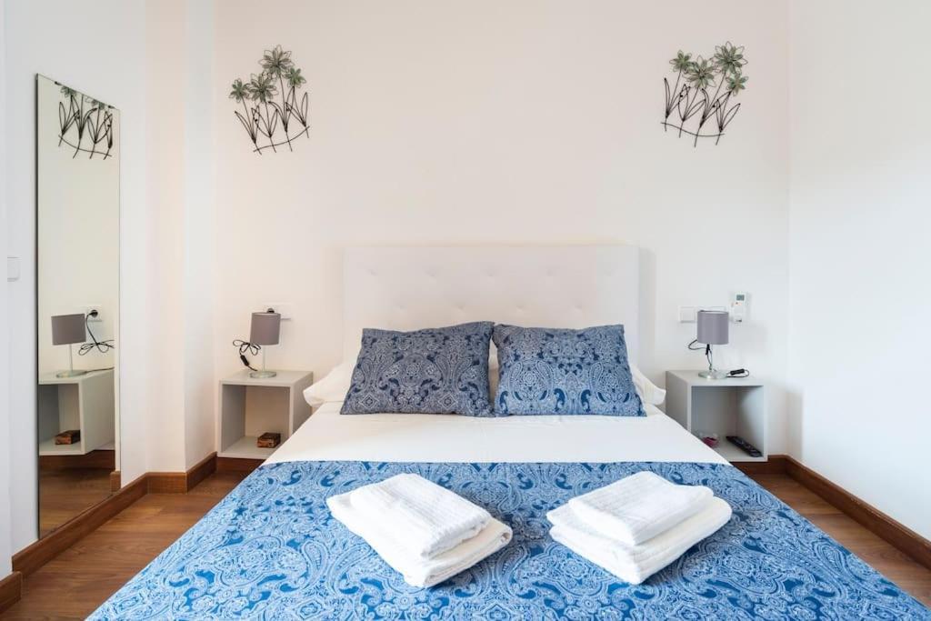 Ayala Beach Apartment Малага Екстер'єр фото